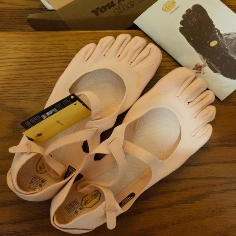 Lightweight Breathable and Qui - Women'S Shoes Louis Vuitton review and price