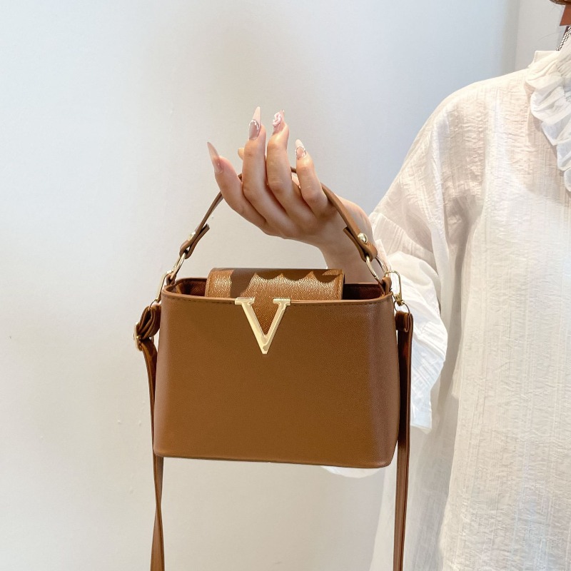 Luxury Women's Tote Bag, Chic  - Women'S Shoes Louis Vuitton review and price